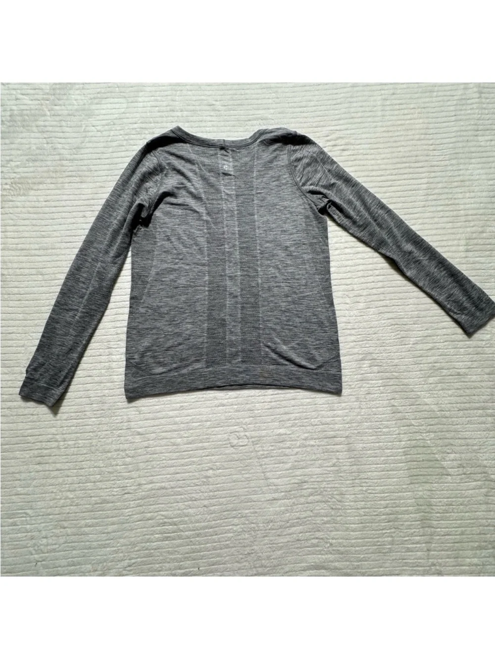 lululemon athletica Gray Long Sleeve Tee